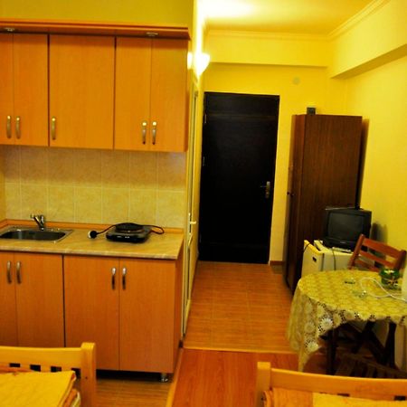 Armenia Hostel Ереван Екстериор снимка