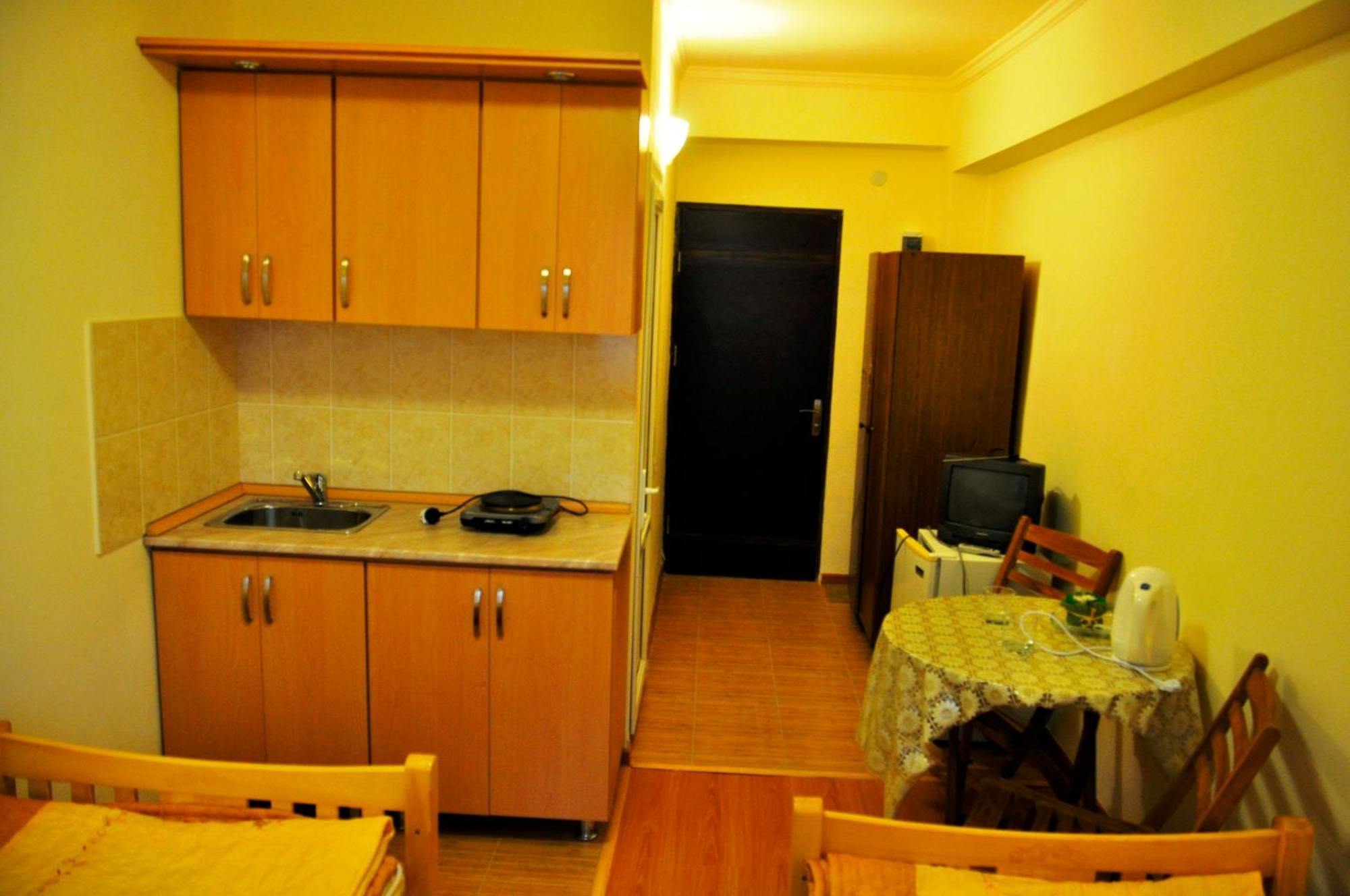 Armenia Hostel Ереван Екстериор снимка