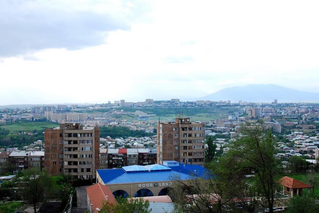 Armenia Hostel Ереван Екстериор снимка
